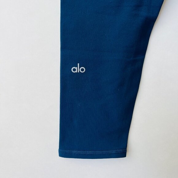 ❤️ ALO yoga Highrise 20” crop leggings in blue size S B52 - Picture 3 of 5